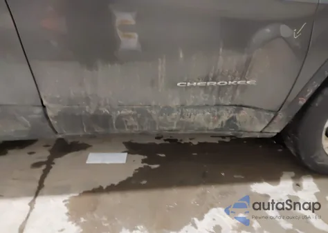 2016 Jeep Cherokee Latitude из США, поврежденный, VIN 1C4PJMCS3GW368342